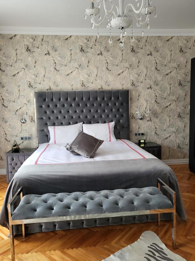Fancy Flats Apartment Sibiu Luaran gambar