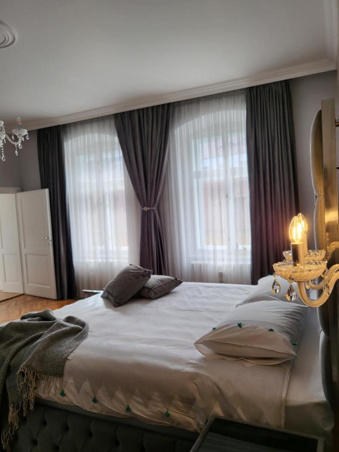 Fancy Flats Apartment Sibiu Luaran gambar